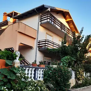 Gloria , Zara Croazia